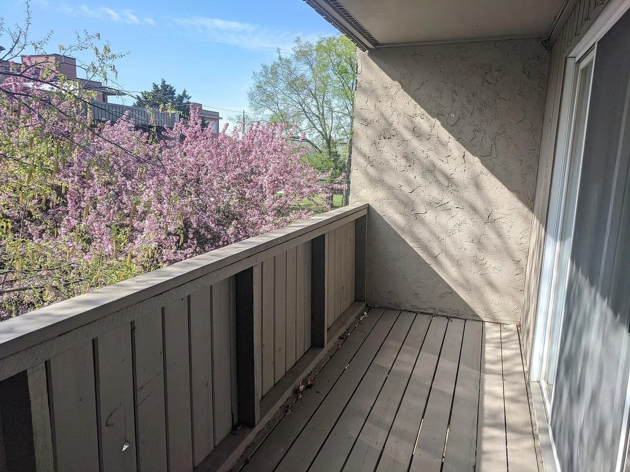 620 W 44th St - Photo 7 of 10