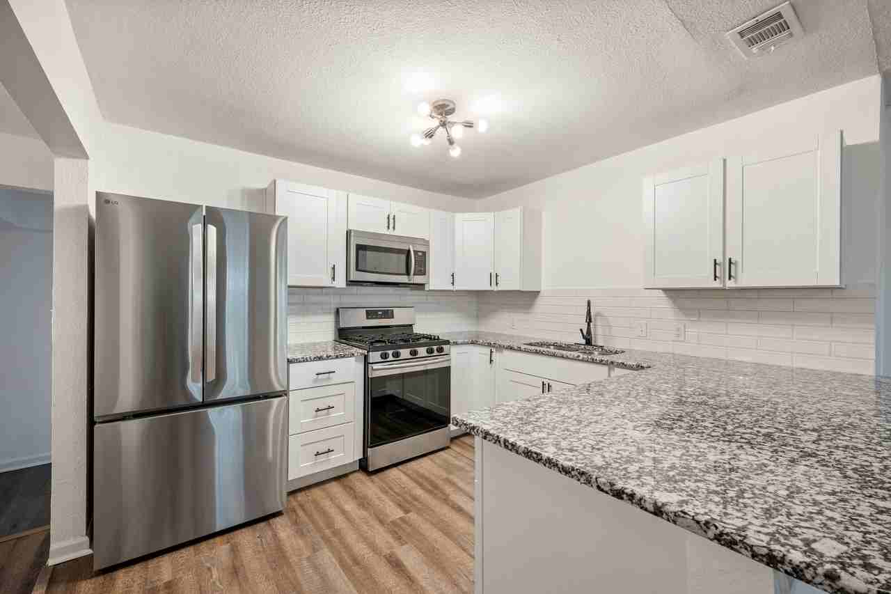 4452 Fletcher Ave - Photo 7 of 31
