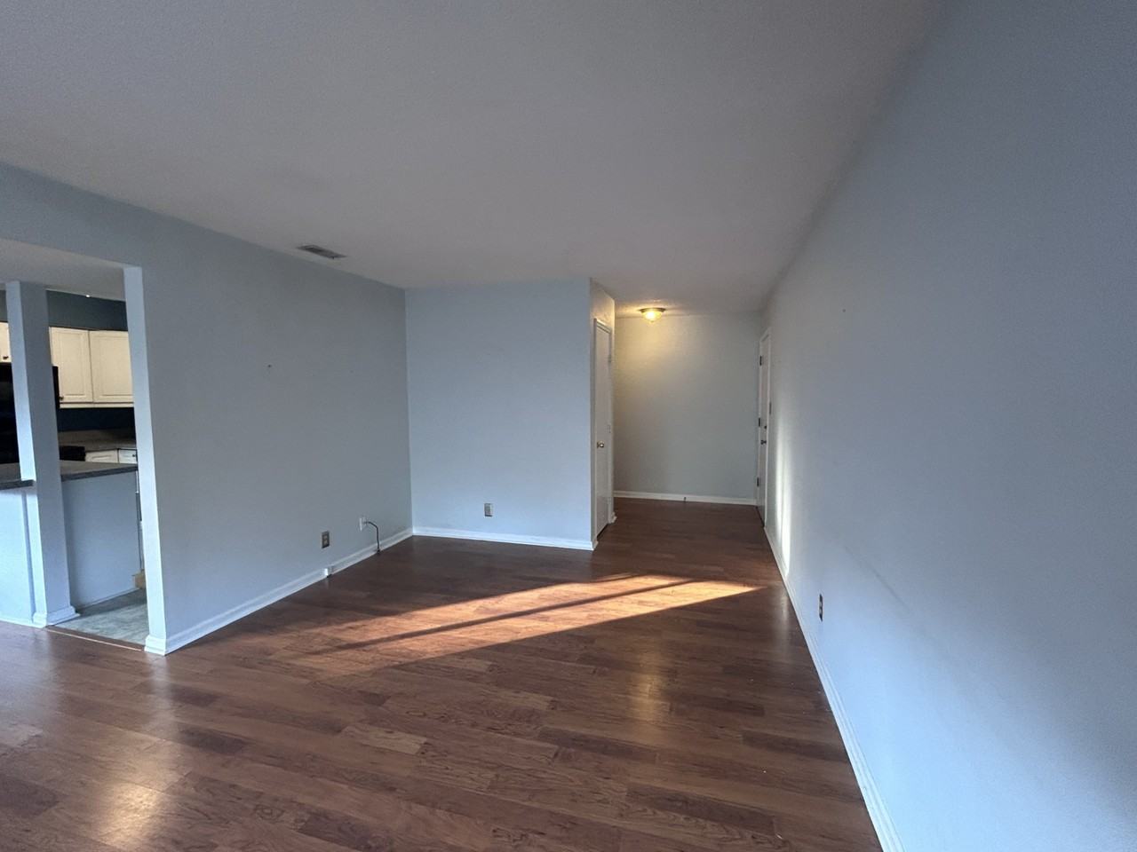 10301 N Kings Hwy #4 - Photo 6 of 24