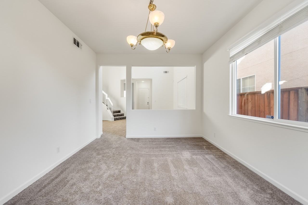 2319 Rocky Point Ct - Photo 6 of 38