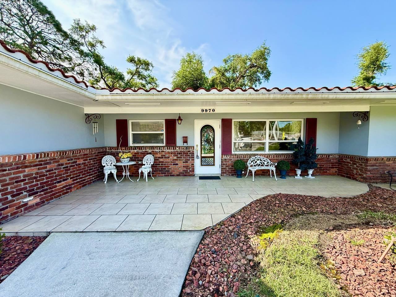 9970 54th Ave N - Photo 3 of 47