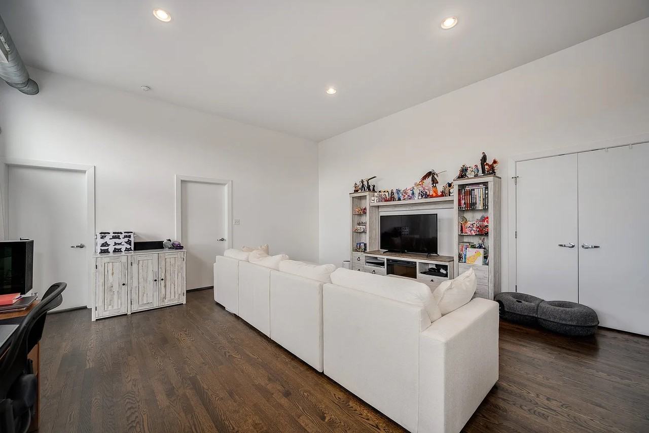 1560 W Wabansia Ave #3D - Photo 2 of 7