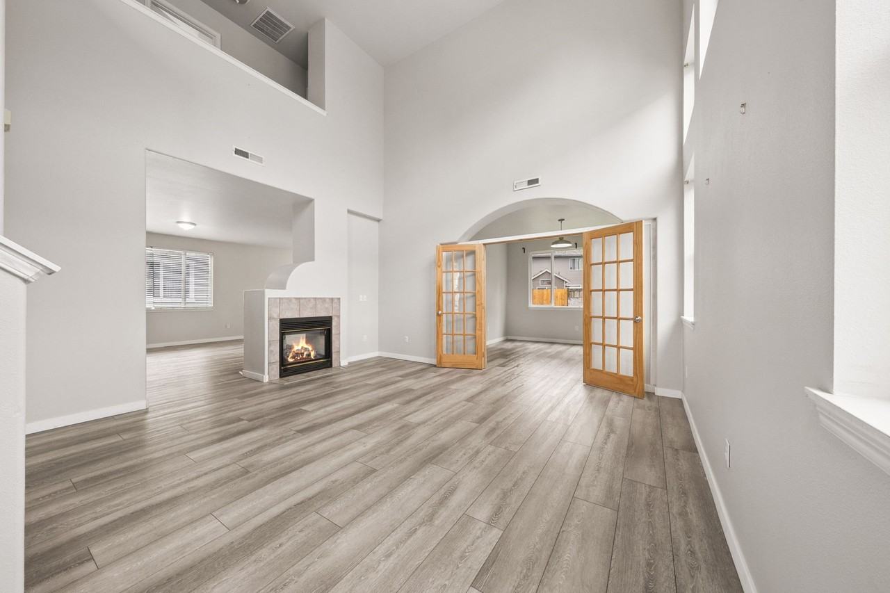 9110 178th Street Ct E - Photo 2 of 20