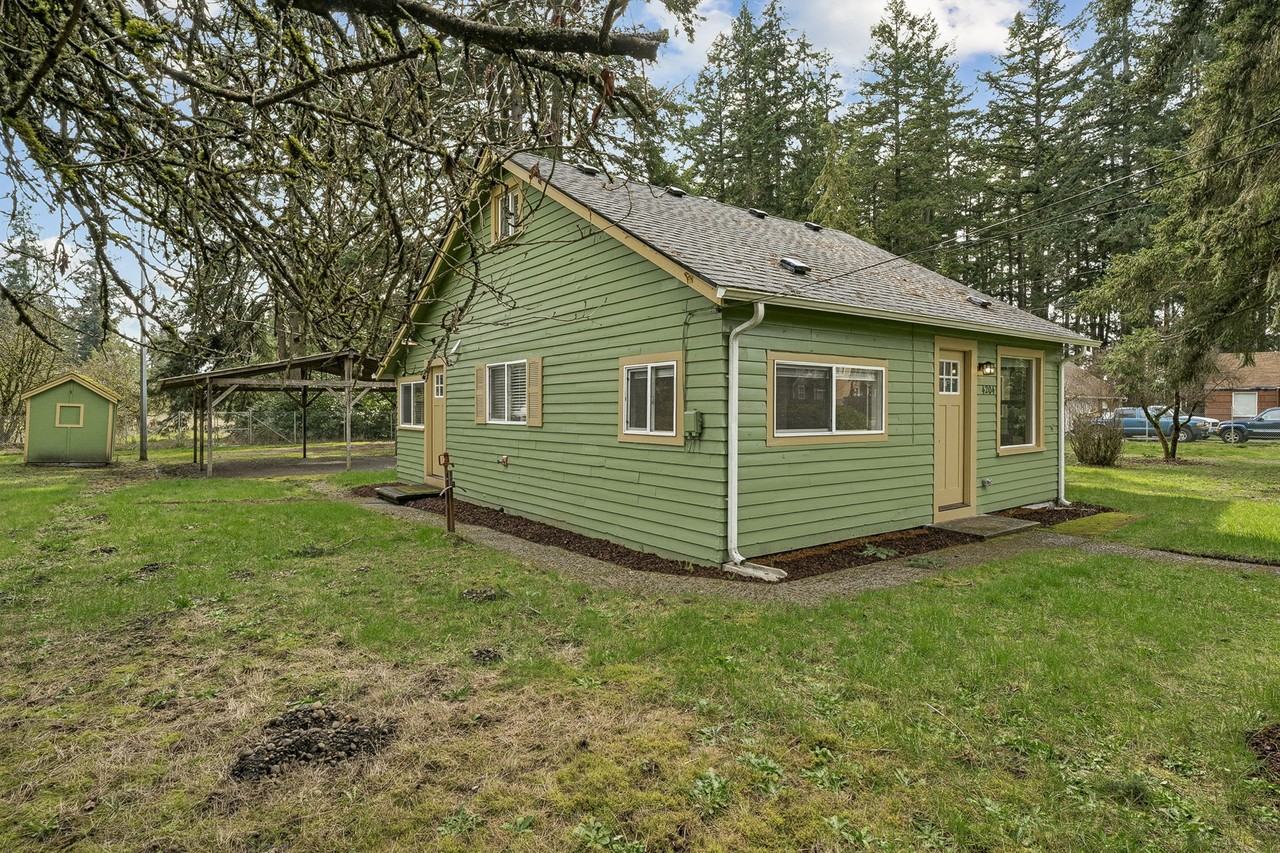 4204 208th St E - Photo 2 of 16