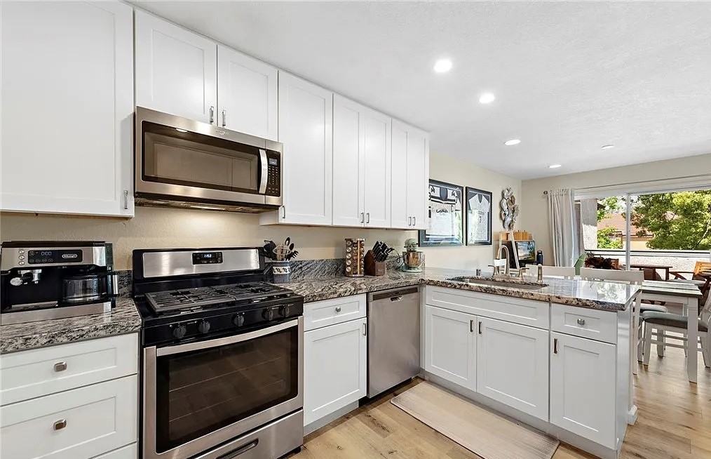 22 Exeter #23 - Photo 2 of 7