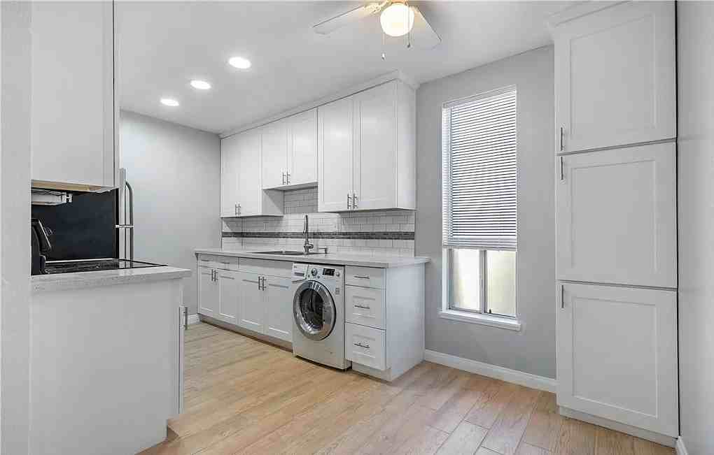 1000 W Macarthur Blvd #54 - Photo 4 of 8