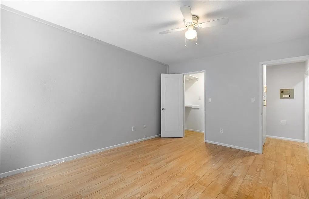 1000 W Macarthur Blvd #54 - Photo 6 of 8