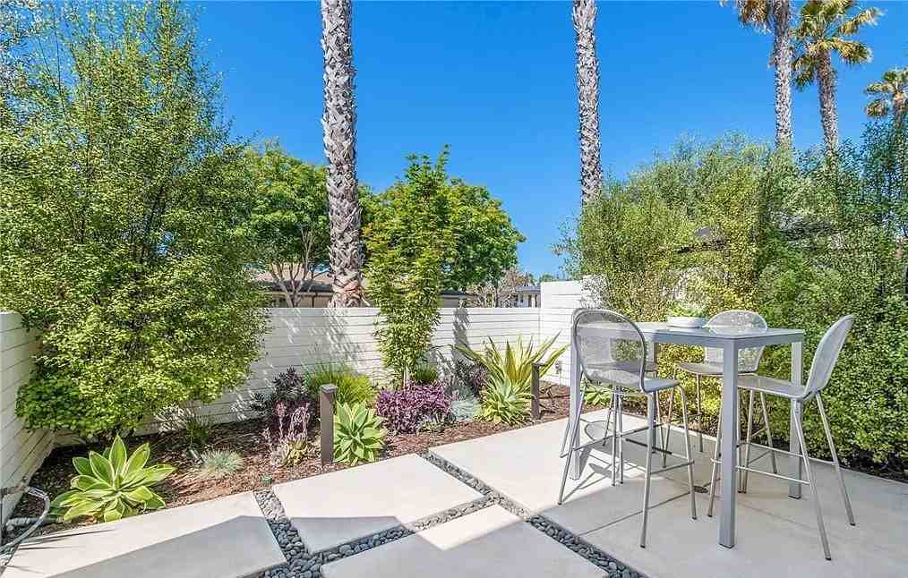 717 Avocado Pl - Photo 6 of 9