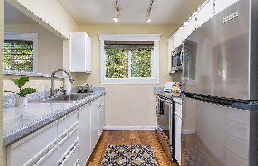 20090 Larkspur Ln #39 - Photo 7 of 11