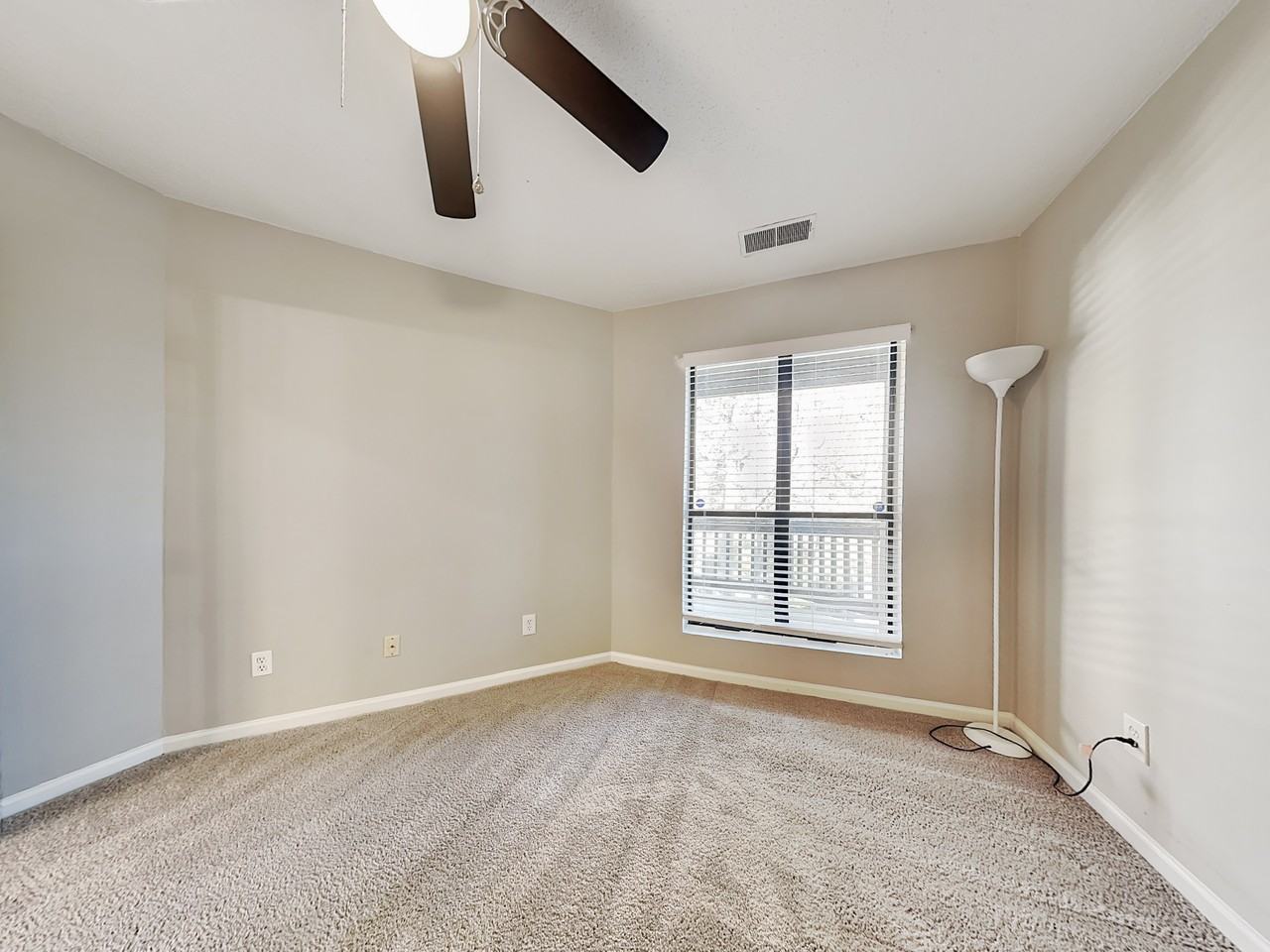 8155 Cedar Glen Dr - Photo 7 of 12