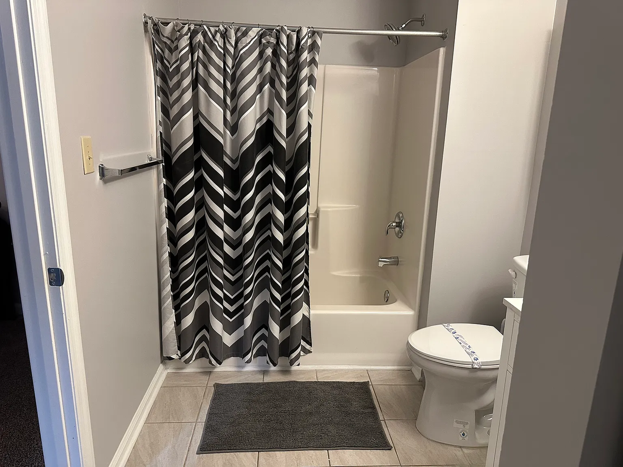 277 River St - Photo 4 of 4