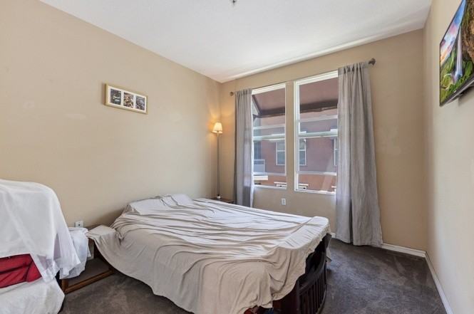 8410 101st St #2B - Photo 3 of 14