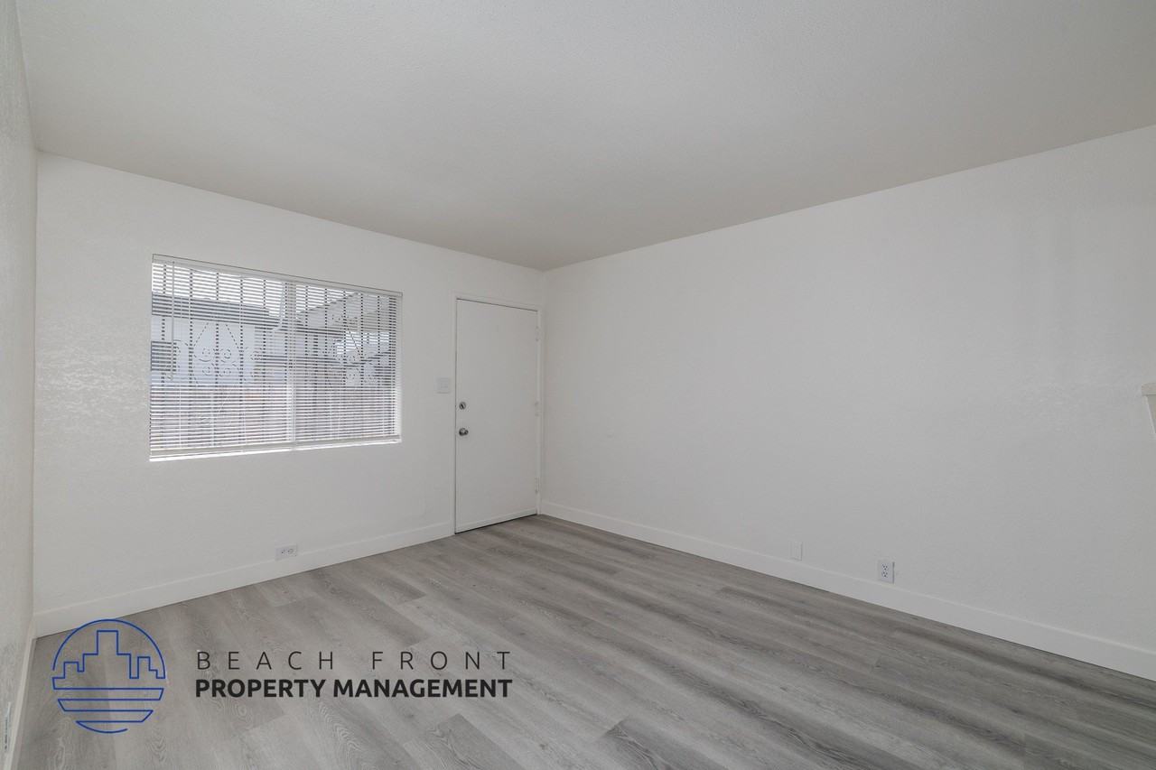 903 N. Sloan Ave. - Photo 5 of 12