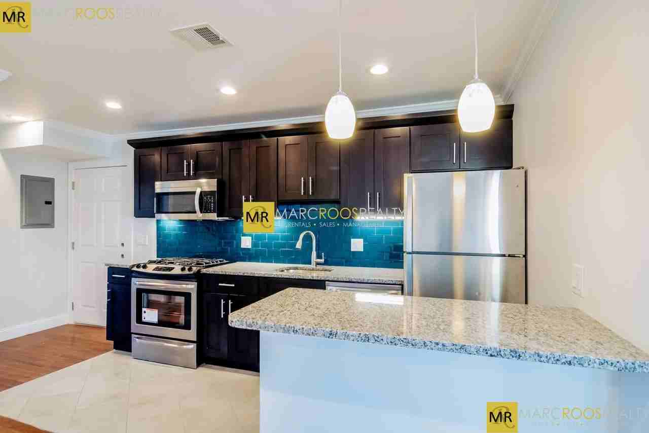 Maverick St #4 - Photo 3 of 11