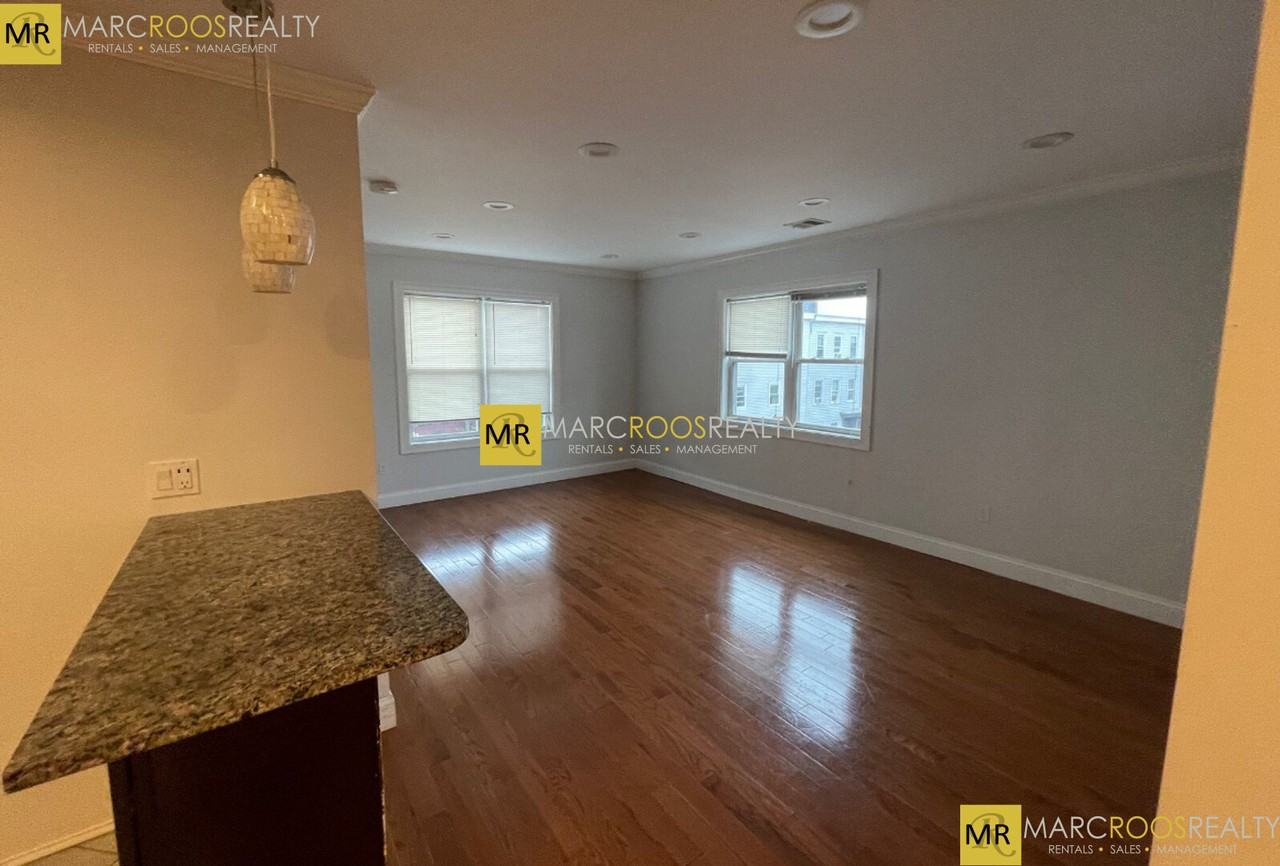 Maverick St #4 - Photo 4 of 11