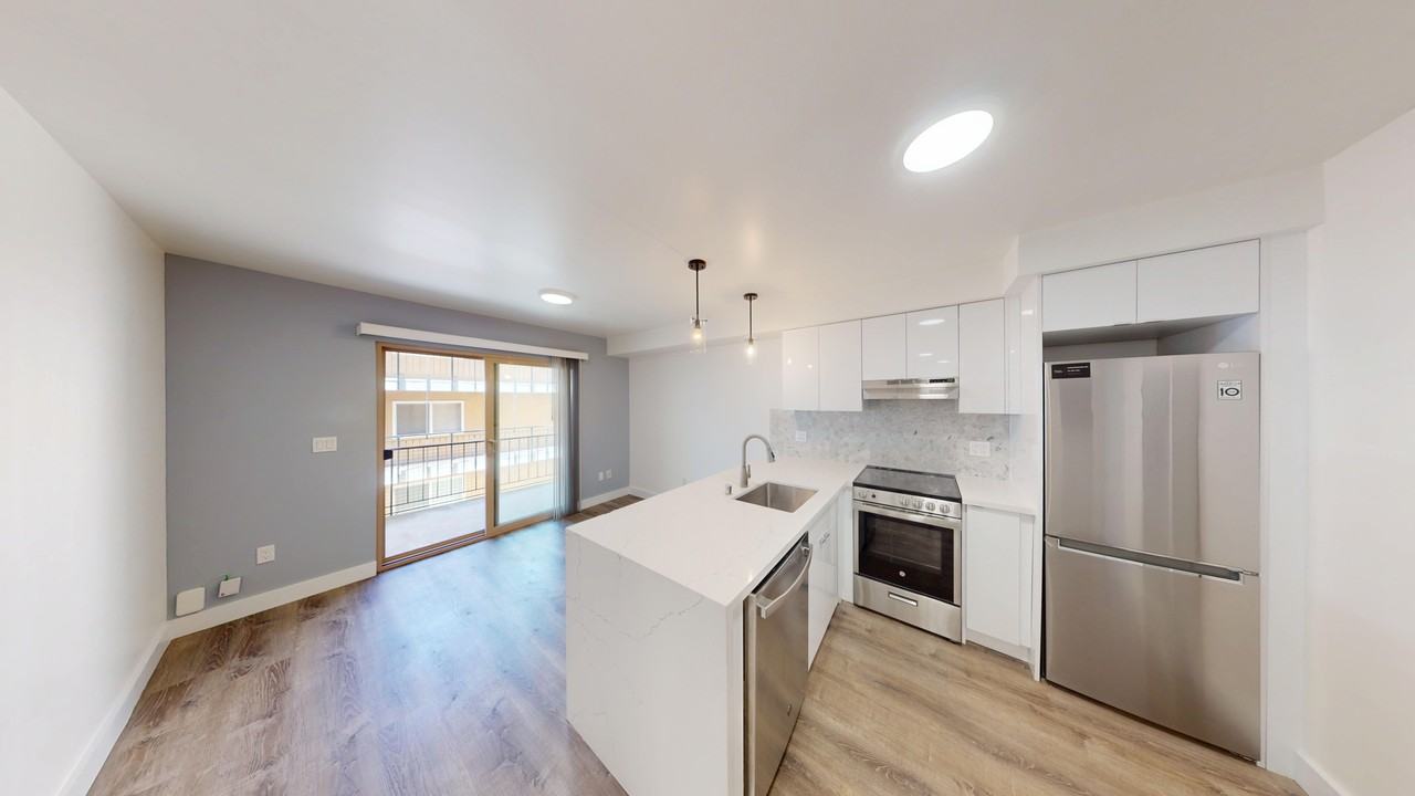 2520 College Avenue - Photo 7 of 50