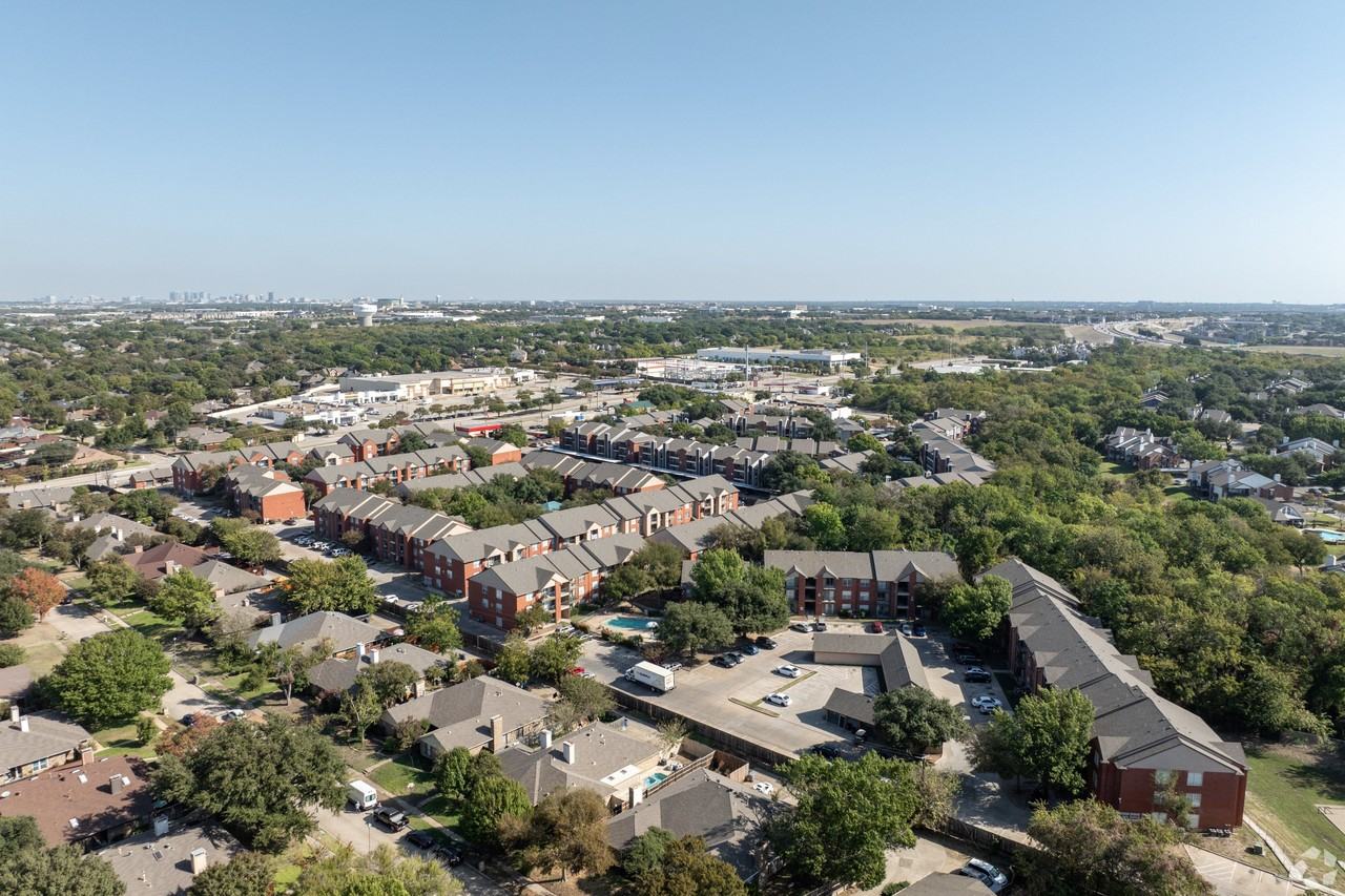 Fountains of Rosemeade - Photo 3 of 22