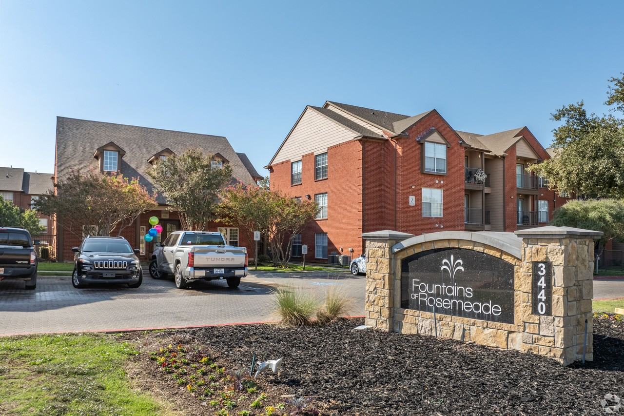 Fountains of Rosemeade - Photo 4 of 22