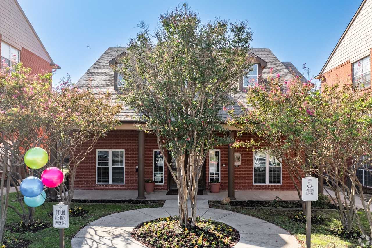 Fountains of Rosemeade - Photo 6 of 22