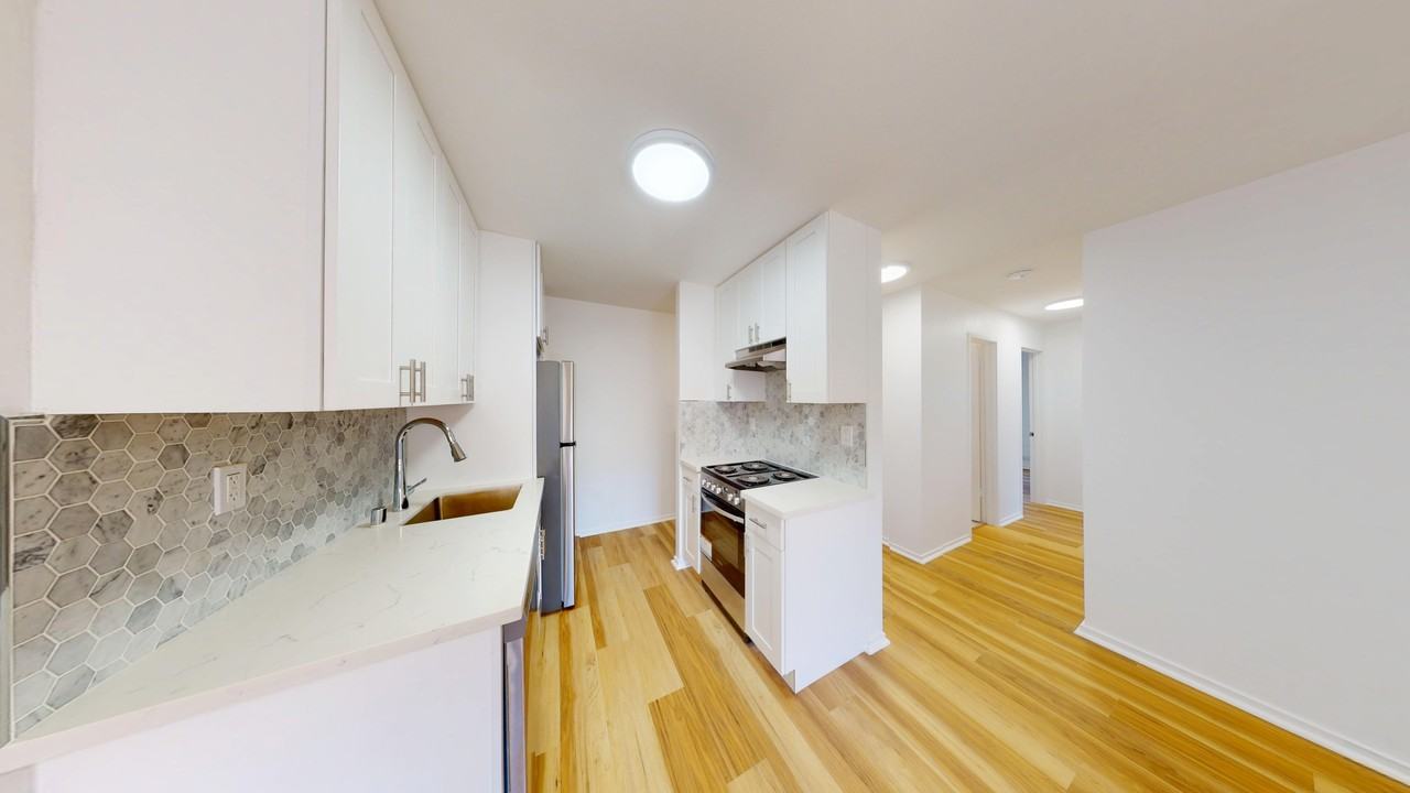 2627 Hillegass Avenue - Photo 6 of 18