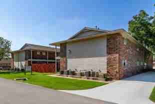 Hollywood Apartments - Photo 1 of 1