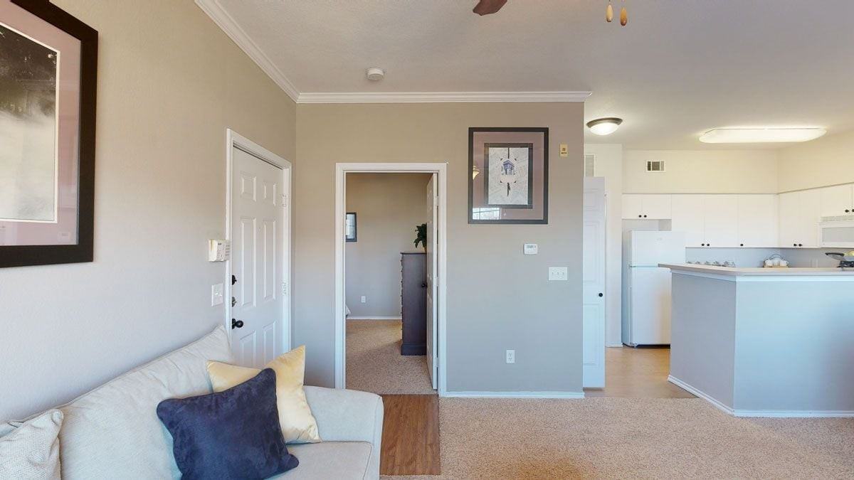 Stoneleigh on May Apartment Homes - Photo 5 of 20