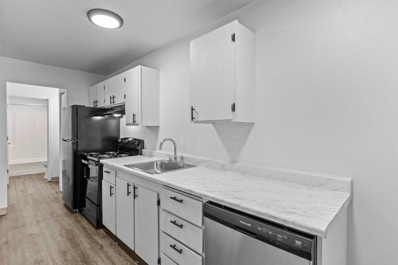 Creekside Apartments - Photo 2 of 27