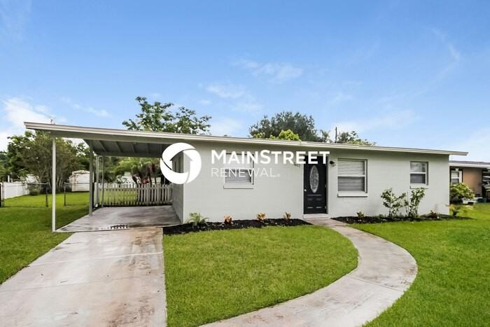 2627 N Beaumont Ave - Photo 3 of 16