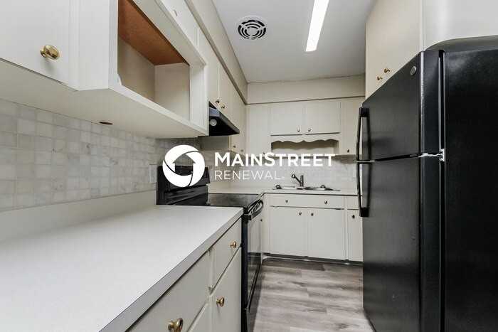 2627 N Beaumont Ave - Photo 7 of 16