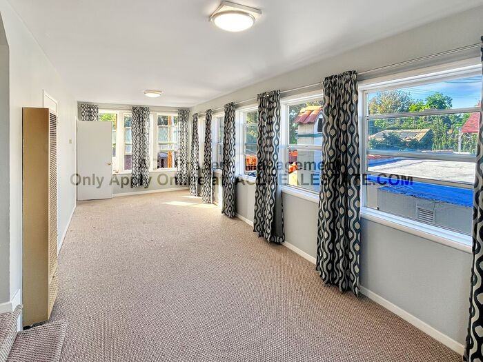 1323 Russell Way #1323 - Photo 3 of 19