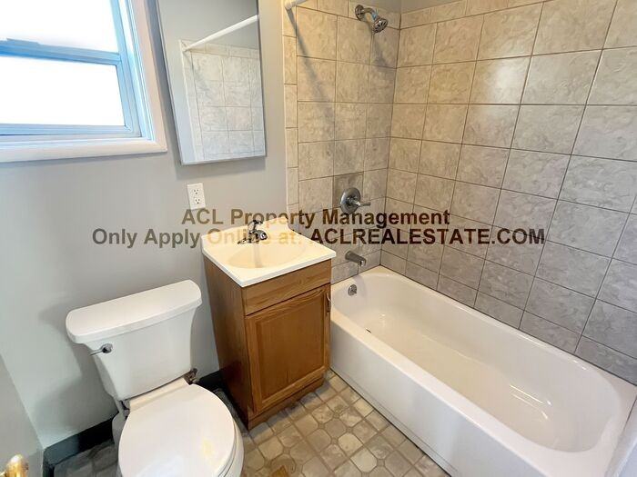 1323 Russell Way #1323 - Photo 7 of 19