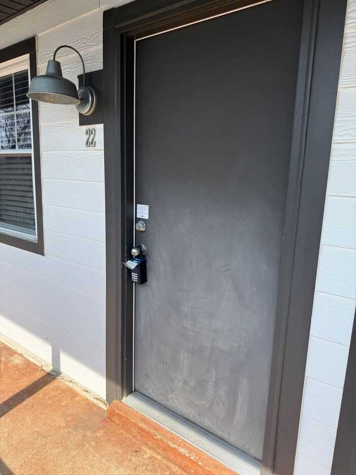 517 Veritas St #22 - Photo 2 of 17