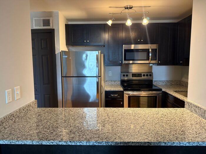 517 Veritas St #22 - Photo 6 of 17