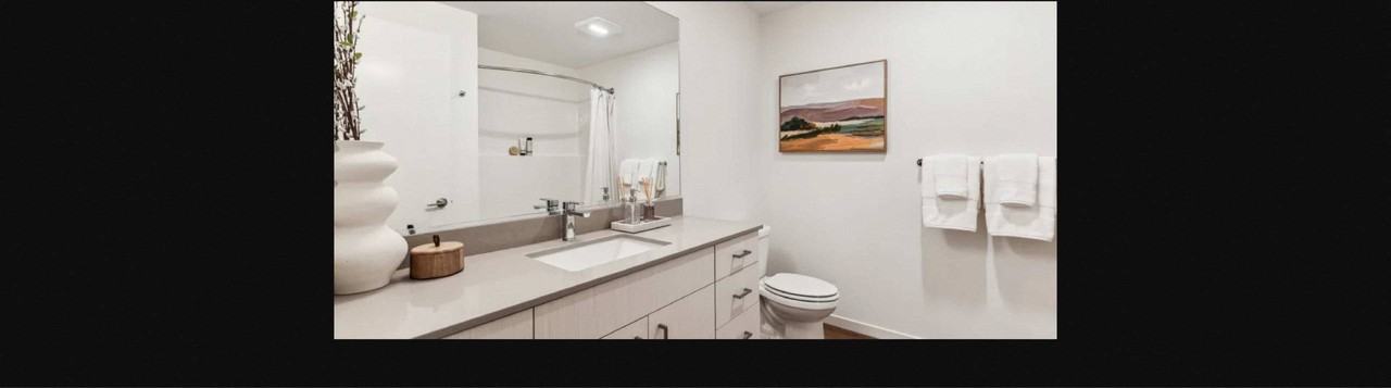 Traxx Apartments - Photo 2 of 13