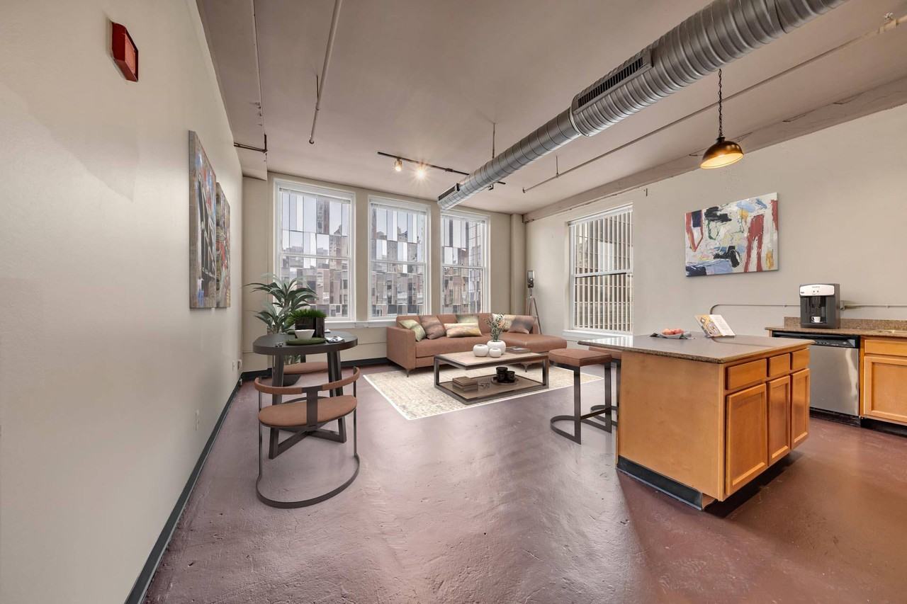 The Lofts of Merchants Row - Photo 3 of 31