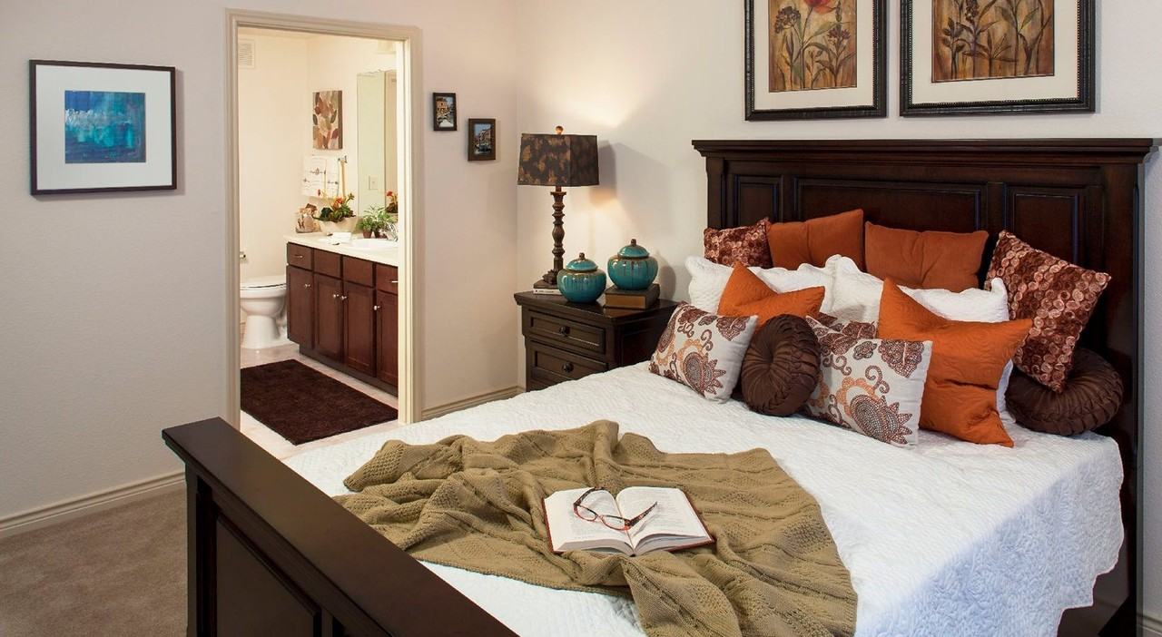 Sedona Place - Photo 3 of 21