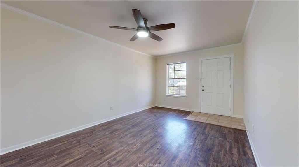 1601 Cloverdale Ct - Photo 3 of 13