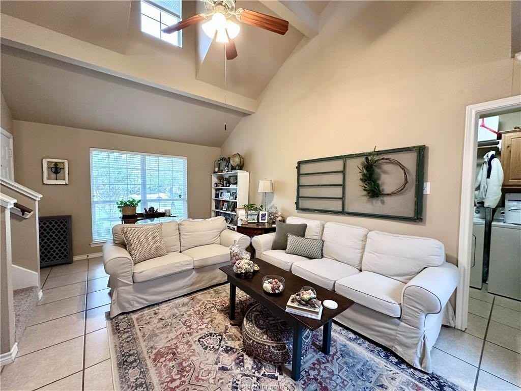 2348 Autumn Chase Loop - Photo 3 of 13