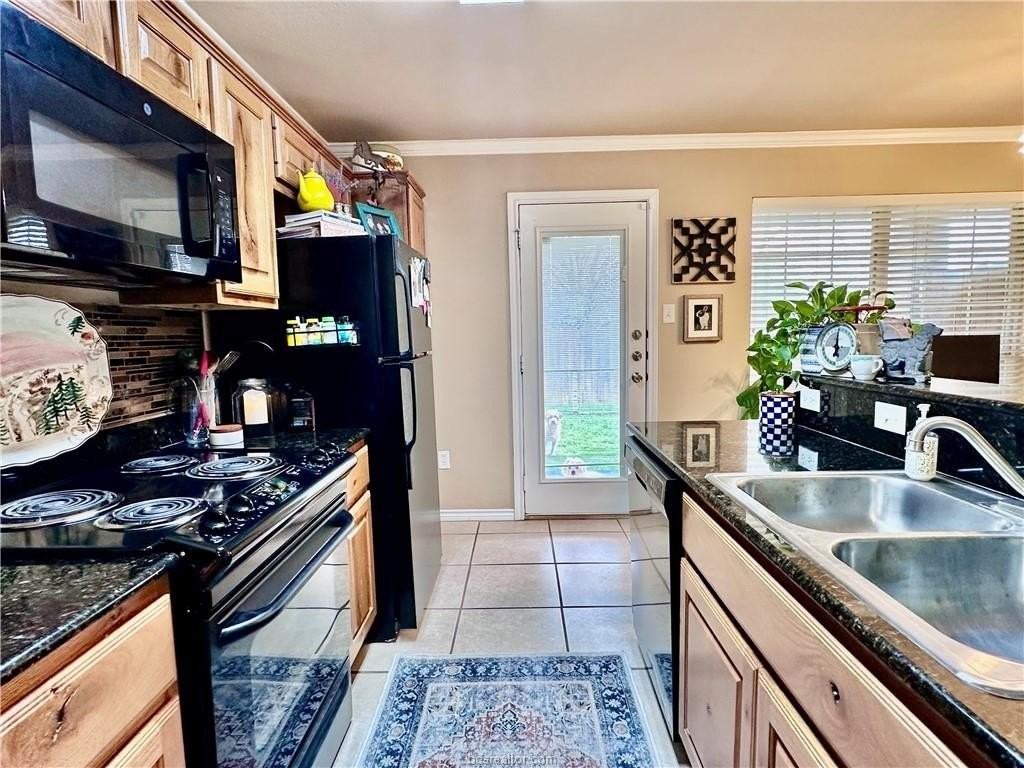 2348 Autumn Chase Loop - Photo 4 of 13