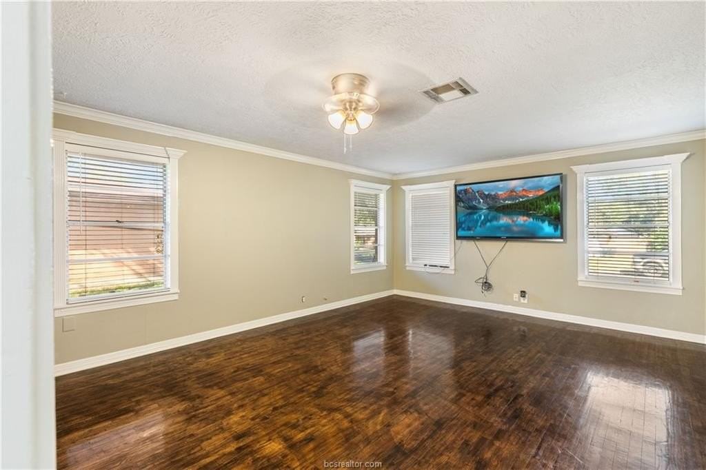 209 Helena St - Photo 2 of 23