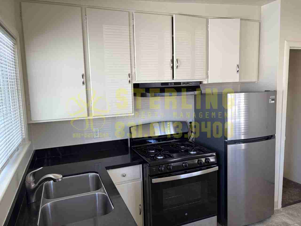 812 Park Avenue - Monterey - Photo 5 of 12