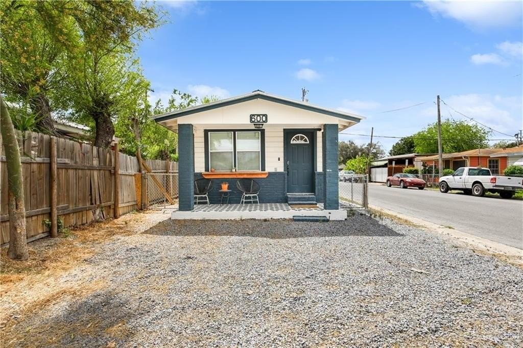 600 E Bell Ave - Photo 2 of 19