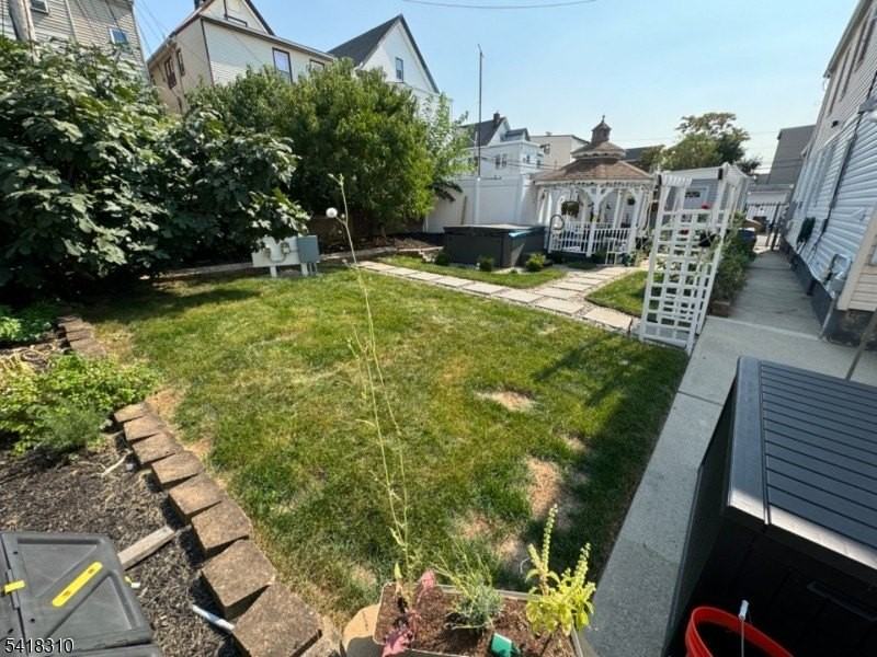 53 Woodland Ave - Photo 3 of 10