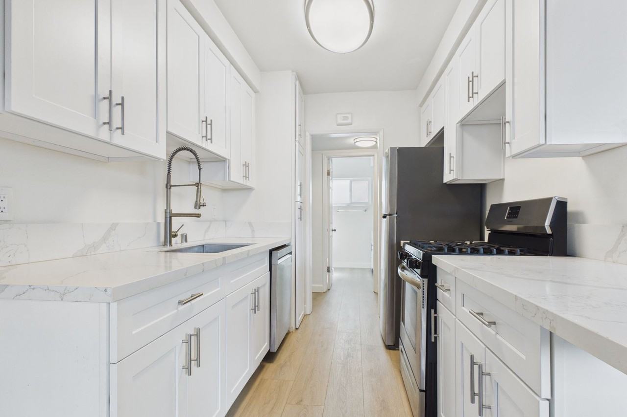 Fifth Street Apartments - Photo 3 of 50