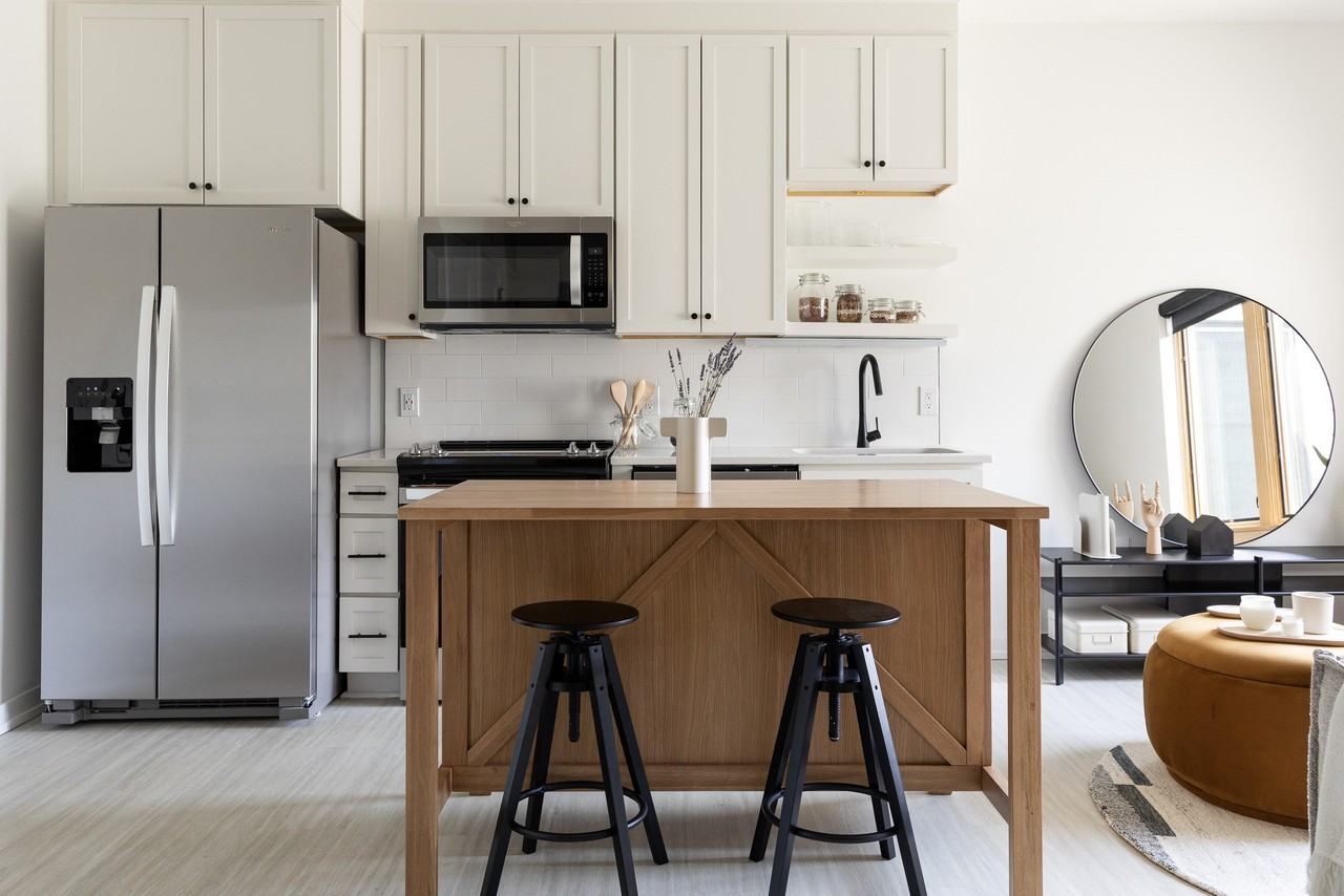 Inkwell - Photo 2 of 23