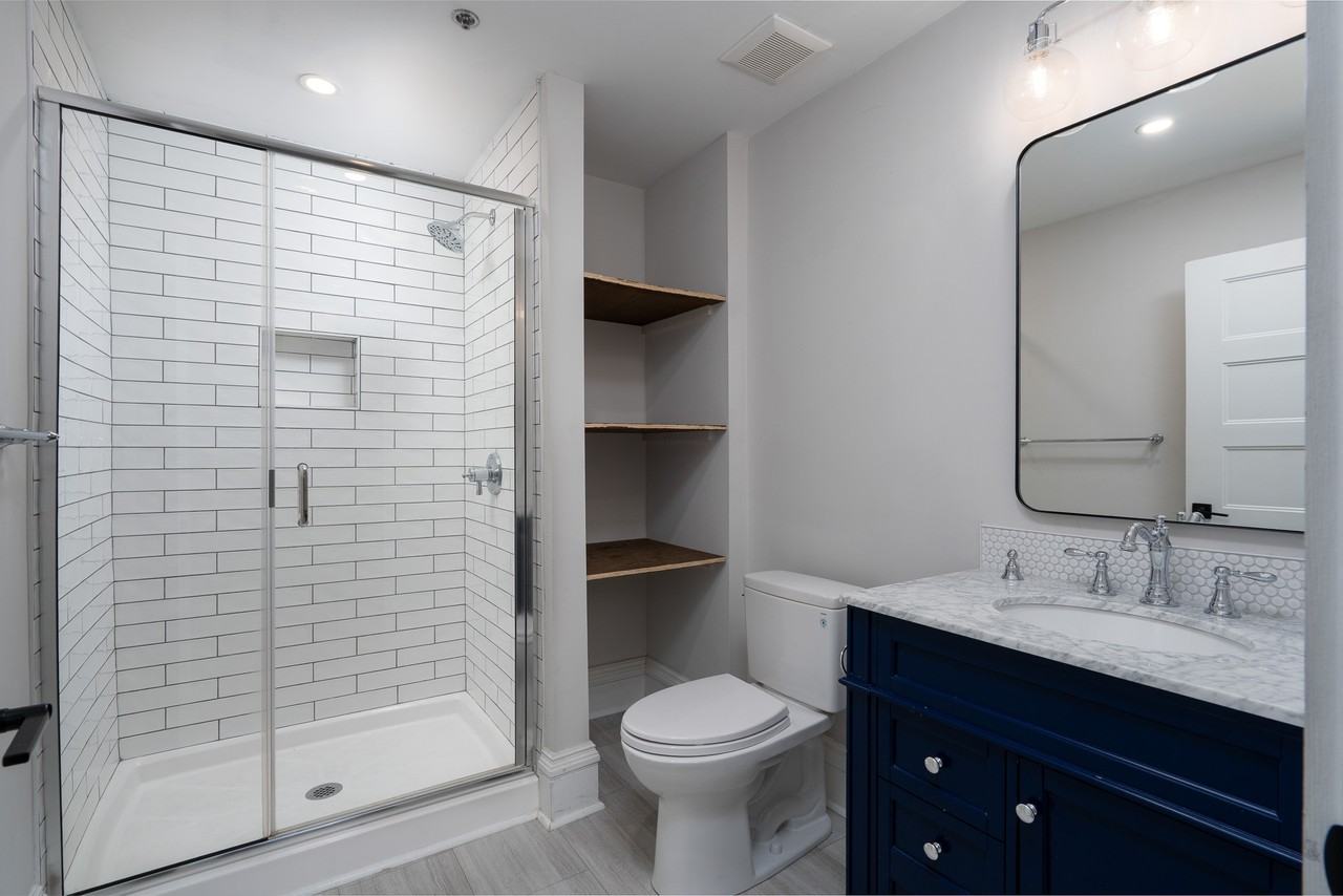 Morris Building - Photo 5 of 10