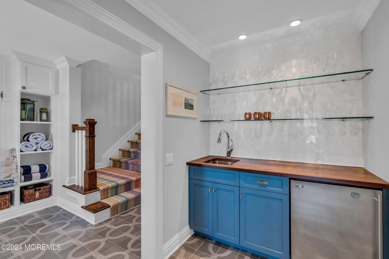 289 Beachfront - Photo 7 of 50