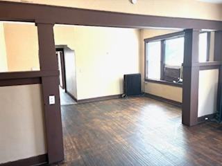 602 W Washington St - Photo 3 of 9