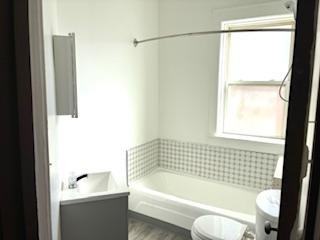 602 W Washington St - Photo 7 of 9