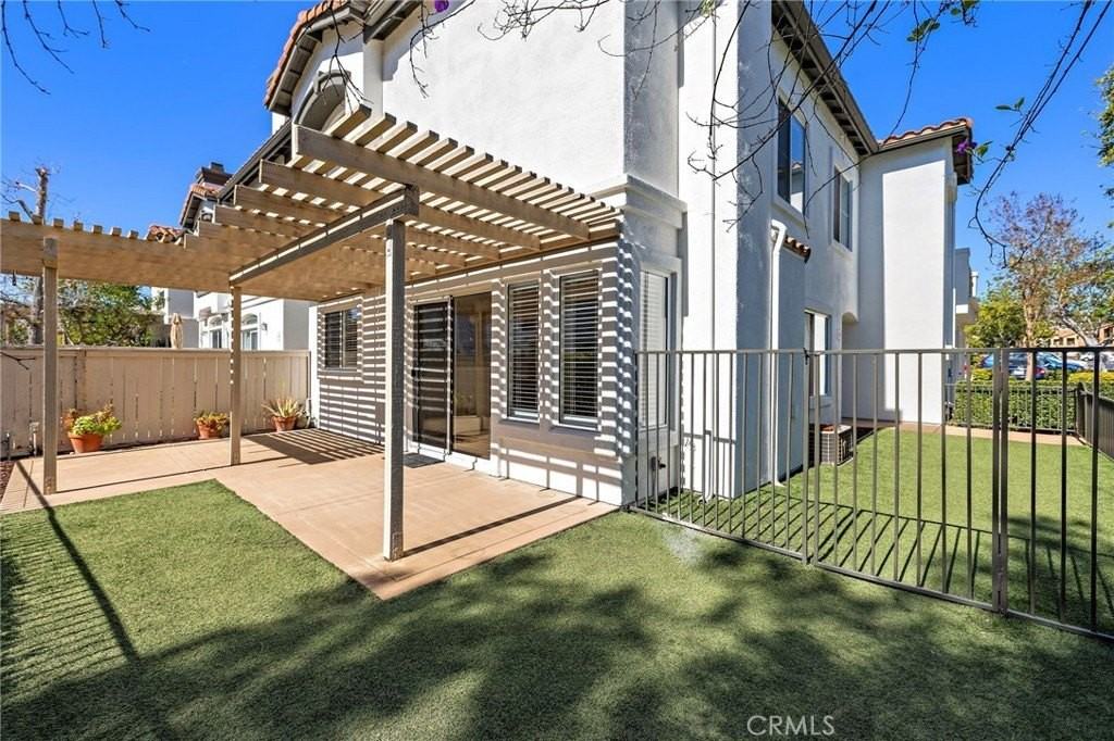 85 Pomelo - Photo 3 of 33